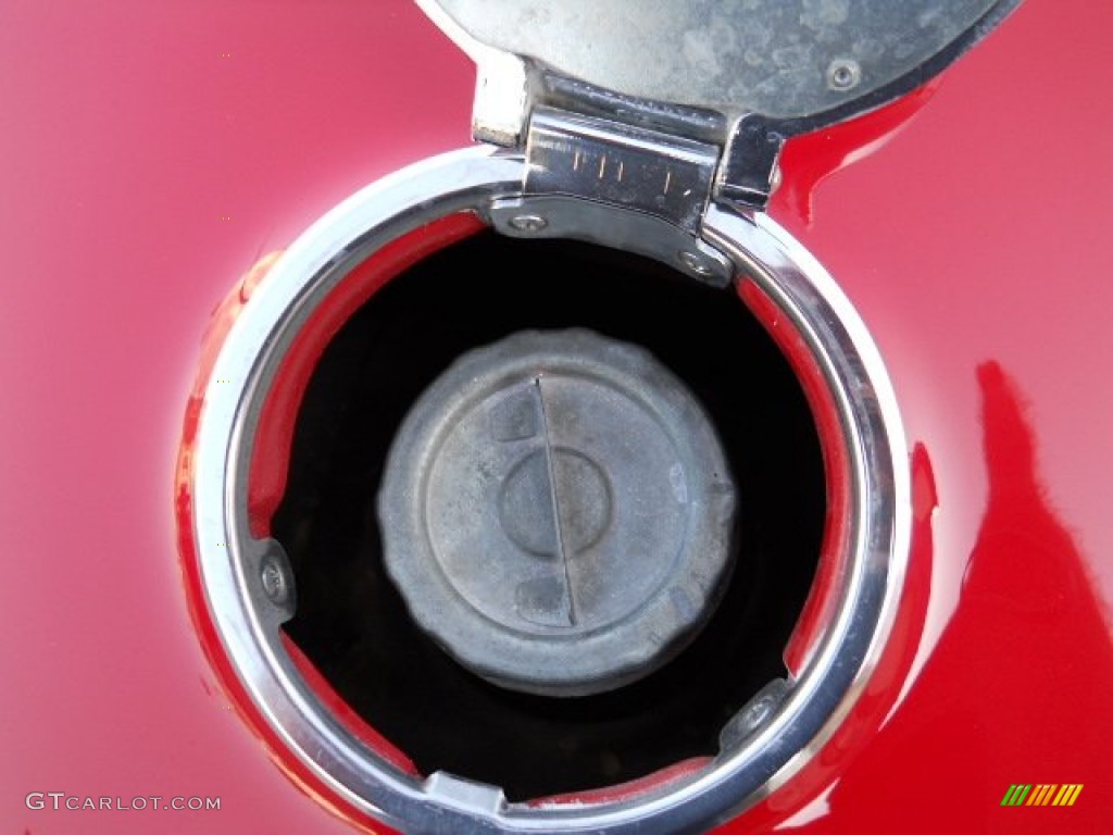 1964 Chevrolet Corvette Sting Ray Coupe Gas cap Photo #57191487