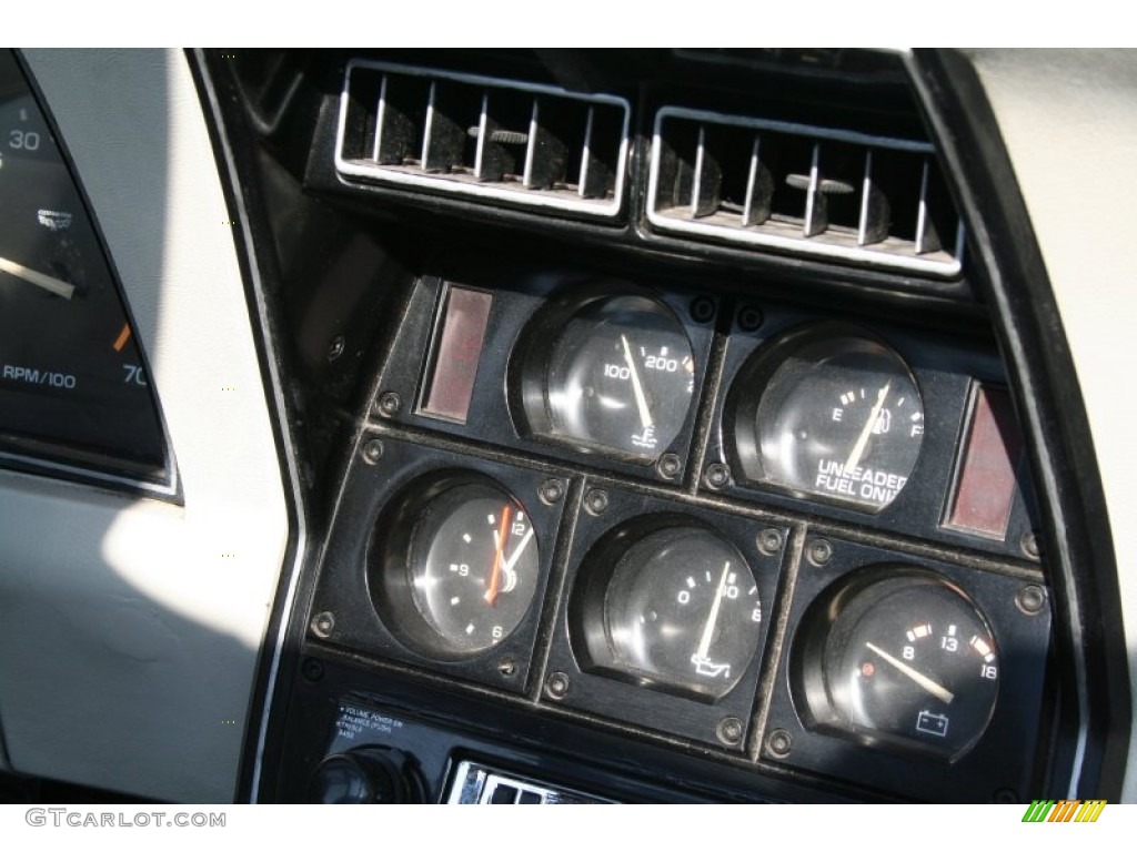 1978 Chevrolet Corvette Coupe Gauges Photos