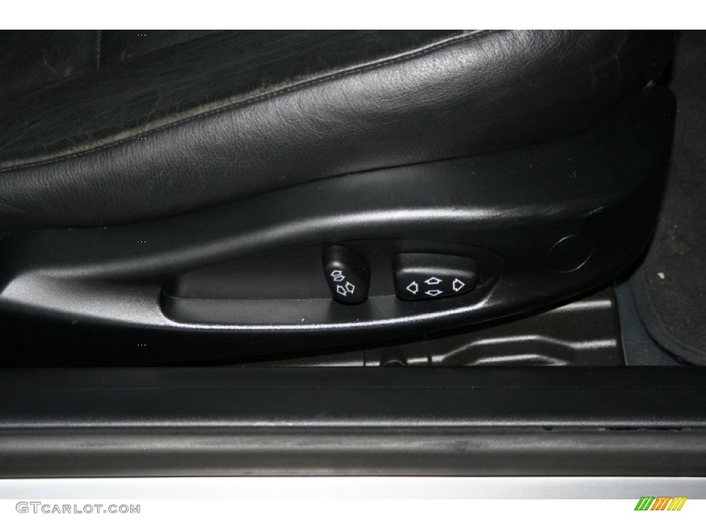 2001 3 Series 325i Convertible - Titanium Silver Metallic / Black photo #38