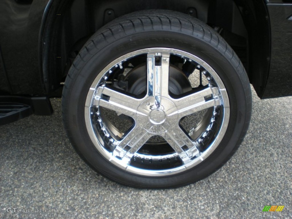 2009 Chevrolet Suburban LT Custom Wheels Photo #57198685