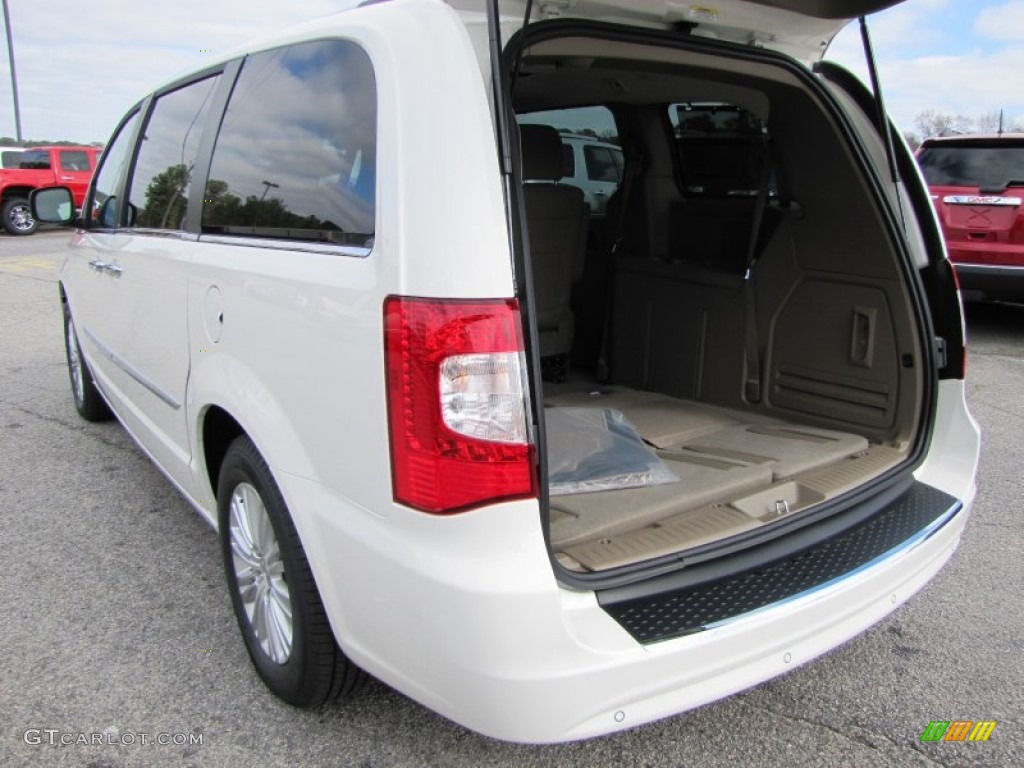 2012 Chrysler Town & Country Limited Trunk Photo #57198701