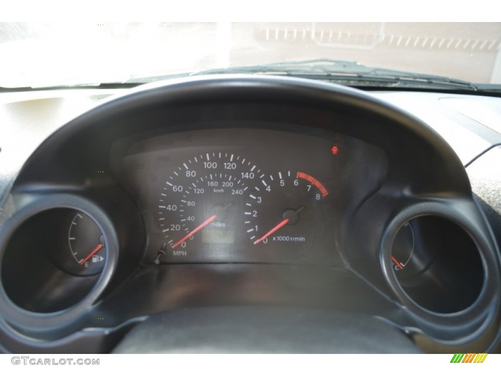 2002 Stratus SE Coupe - Black / Black/Beige photo #11