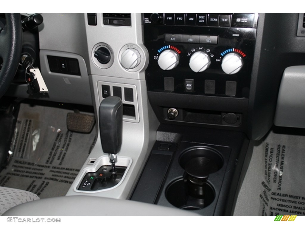 2007 Tundra SR5 Double Cab 4x4 - Radiant Red / Graphite Gray photo #16