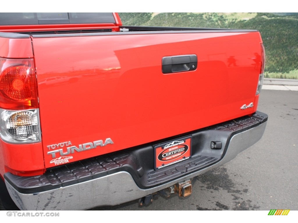 2007 Tundra SR5 Double Cab 4x4 - Radiant Red / Graphite Gray photo #18