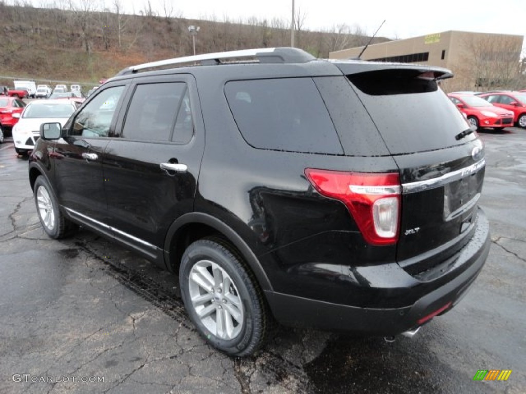 2012 Explorer XLT 4WD - Tuxedo Black Metallic / Charcoal Black photo #4