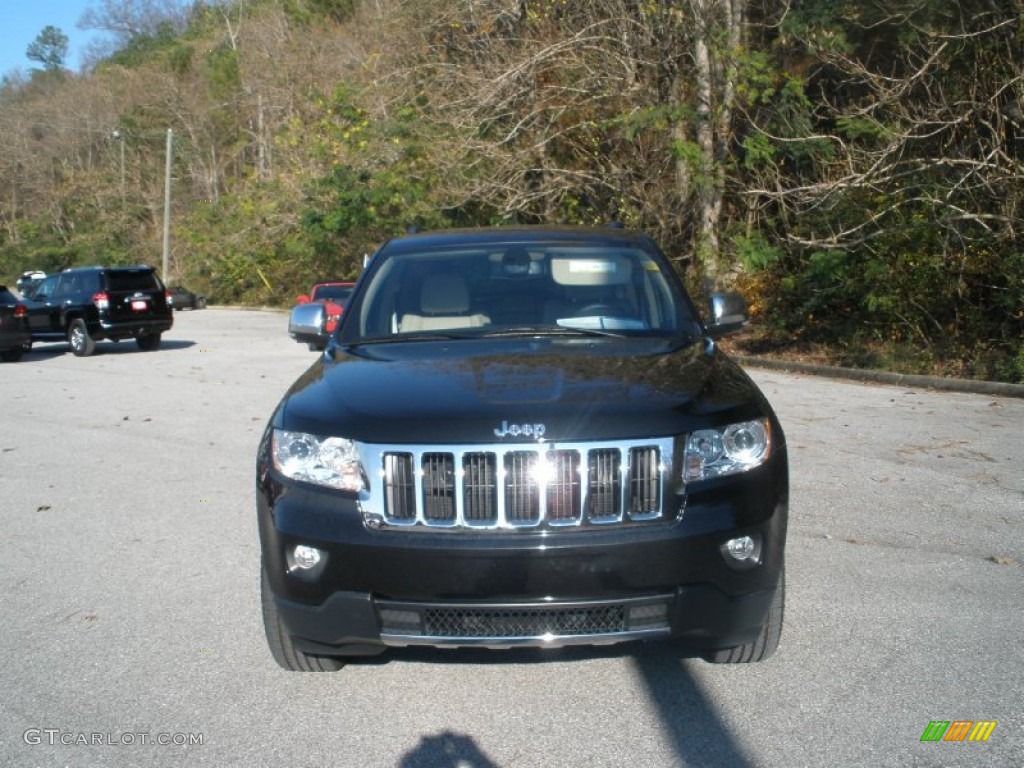 2011 Grand Cherokee Limited - Brilliant Black Crystal Pearl / Black/Light Frost Beige photo #14