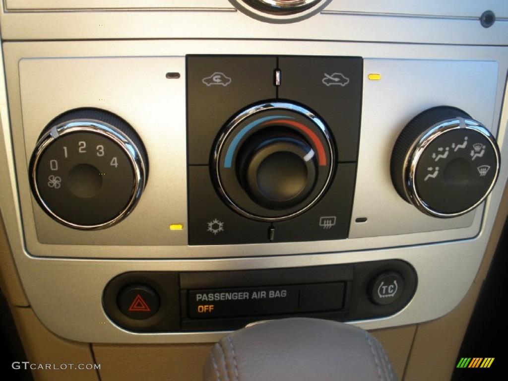2011 Chevrolet Malibu LT Controls Photo #57204700