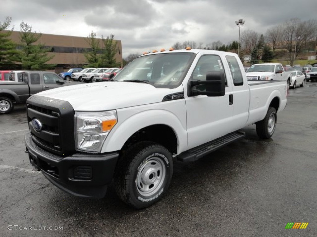 Oxford White 2012 Ford F250 Super Duty XL SuperCab 4x4 Exterior Photo #57204799