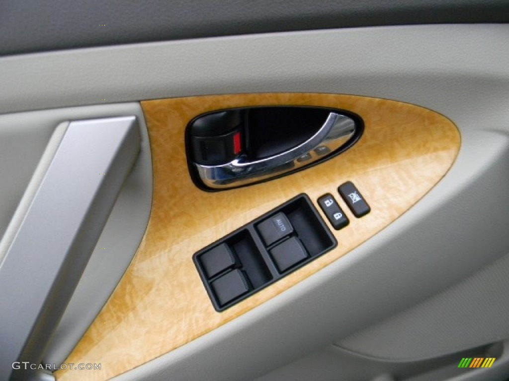 2007 Camry XLE V6 - Black / Ash photo #17