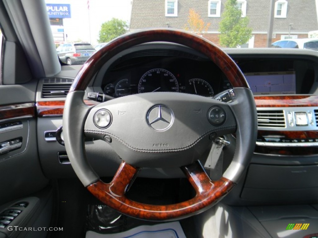 2007 Mercedes-Benz S 550 Sedan Grey/Dark Grey Steering Wheel Photo #57210989