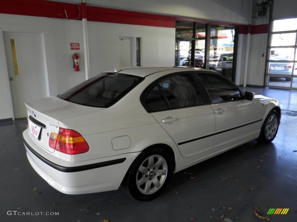 2004 3 Series 325i Sedan - Alpine White / Sand photo #4