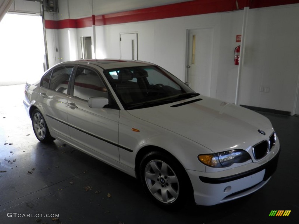 2004 3 Series 325i Sedan - Alpine White / Sand photo #5