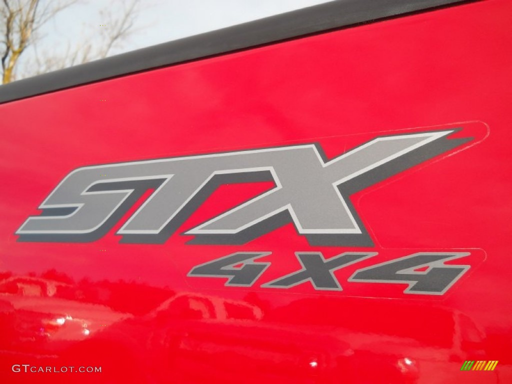 2006 F150 STX SuperCab 4x4 - Bright Red / Medium/Dark Flint photo #20