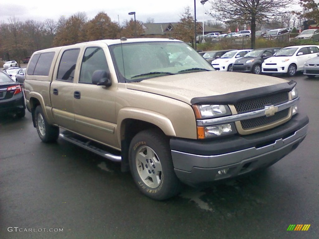 2005 Silverado 1500 LT Crew Cab 4x4 - Sandstone Metallic / Tan photo #1