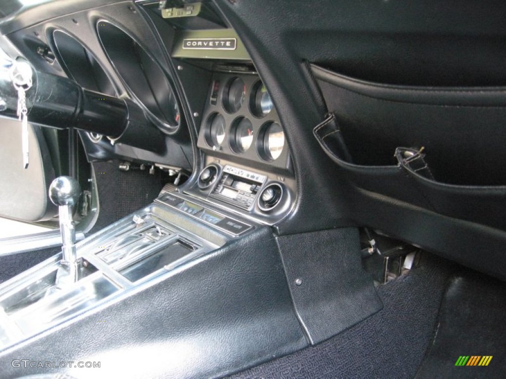 1969 Chevrolet Corvette Coupe Black Dashboard Photo #57215239