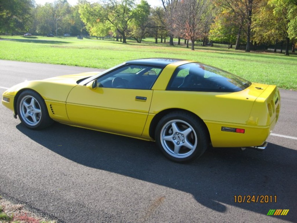 1996 Corvette Coupe - Competition Yellow / Black photo #8