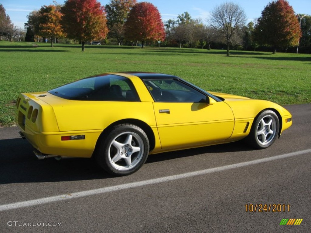 Competition Yellow 1996 Chevrolet Corvette Coupe Exterior Photo #57215428