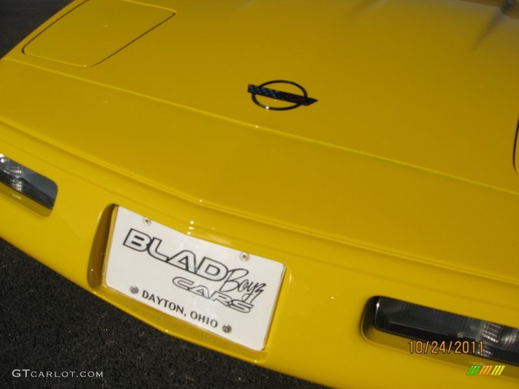 1996 Corvette Coupe - Competition Yellow / Black photo #14