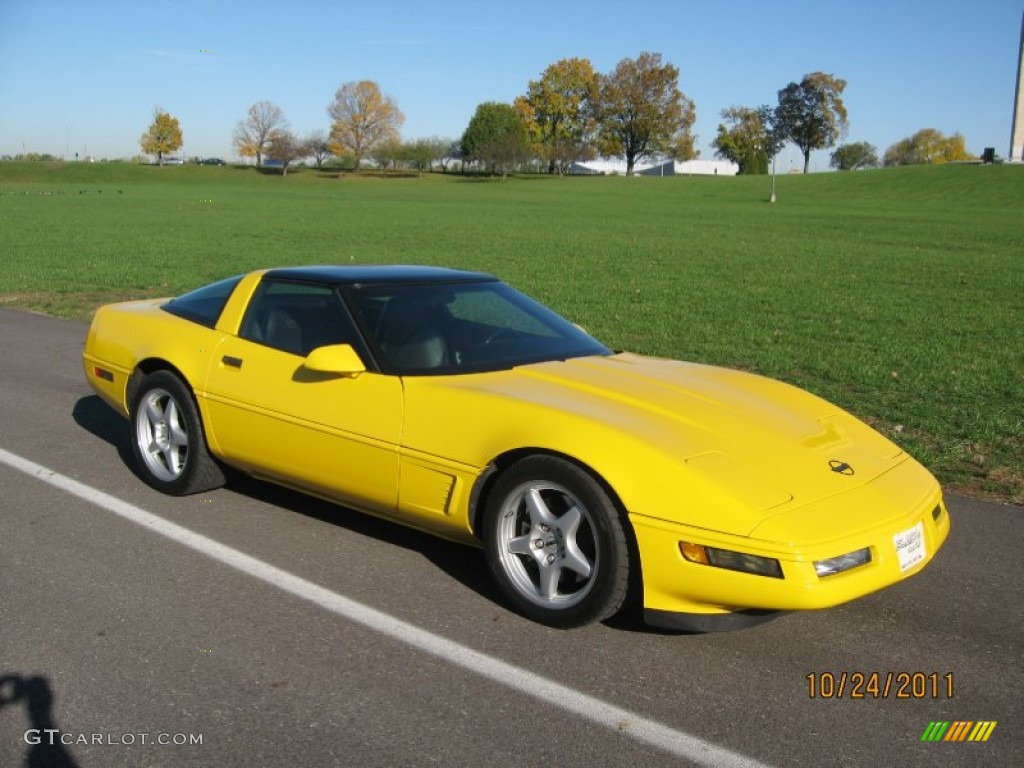 Competition Yellow 1996 Chevrolet Corvette Coupe Exterior Photo #57215527