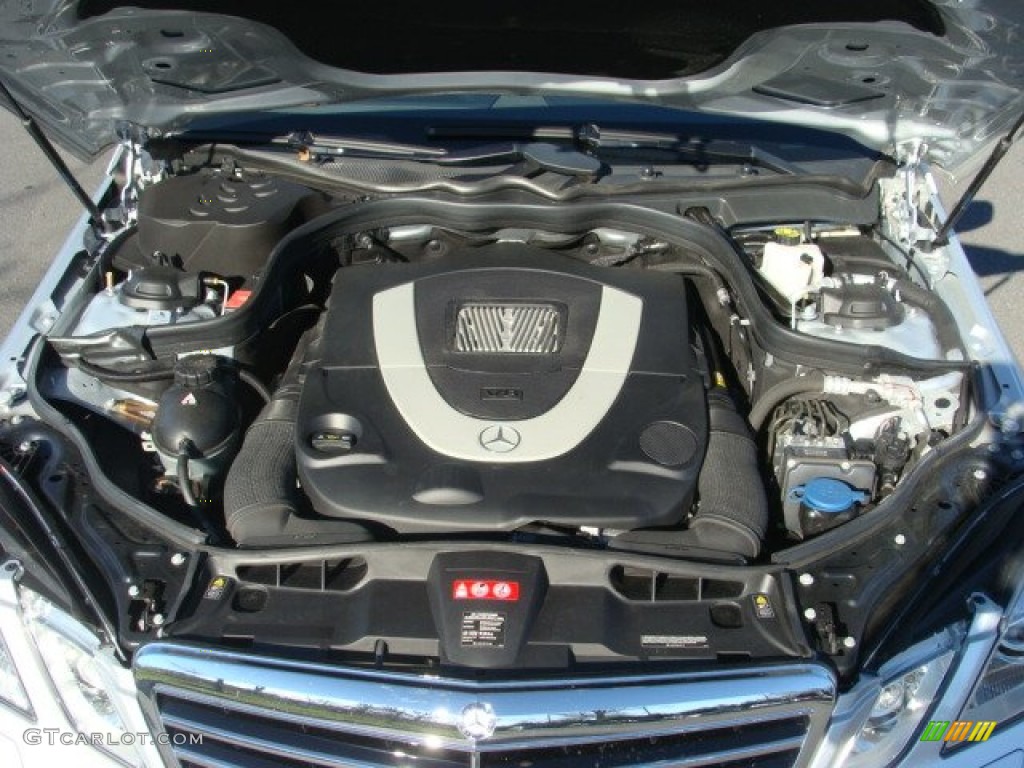 2010 Mercedes-Benz E 550 4Matic Sedan Engine Photos