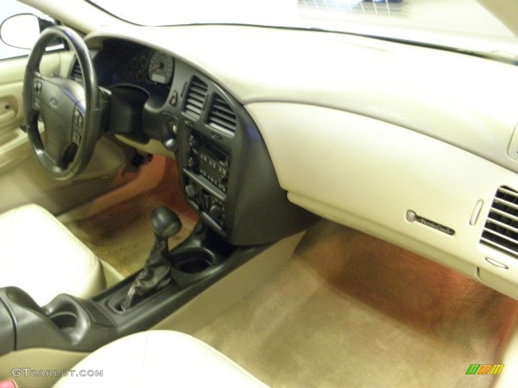 2003 Chevrolet Monte Carlo SS Neutral Beige Dashboard Photo #57226576