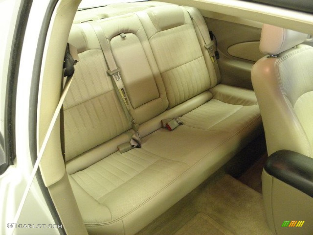 Neutral Beige Interior 2003 Chevrolet Monte Carlo SS Photo #57226594