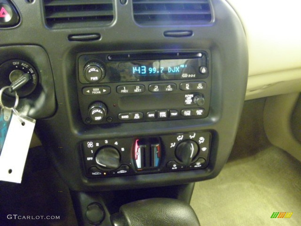 2003 Chevrolet Monte Carlo SS Controls Photo #57226717