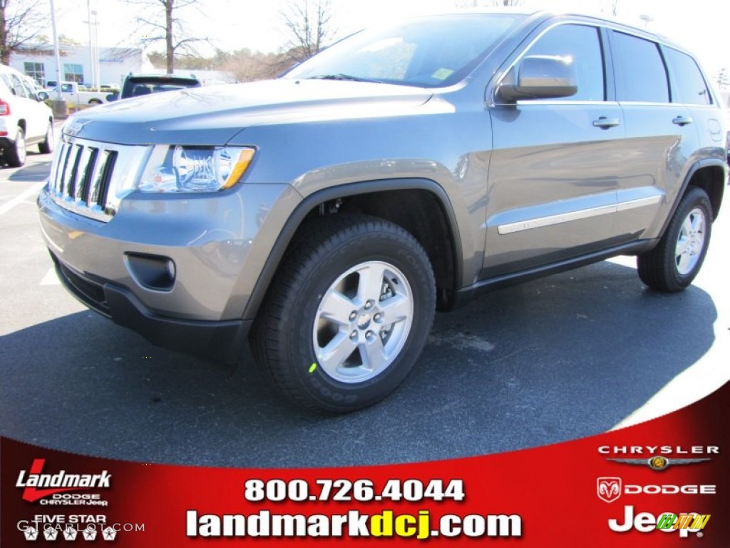 2012 Grand Cherokee Laredo - Mineral Gray Metallic / Black photo #1