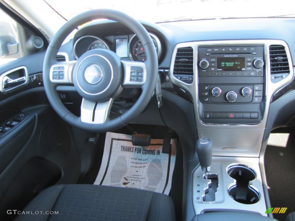 2012 Grand Cherokee Laredo - Mineral Gray Metallic / Black photo #11