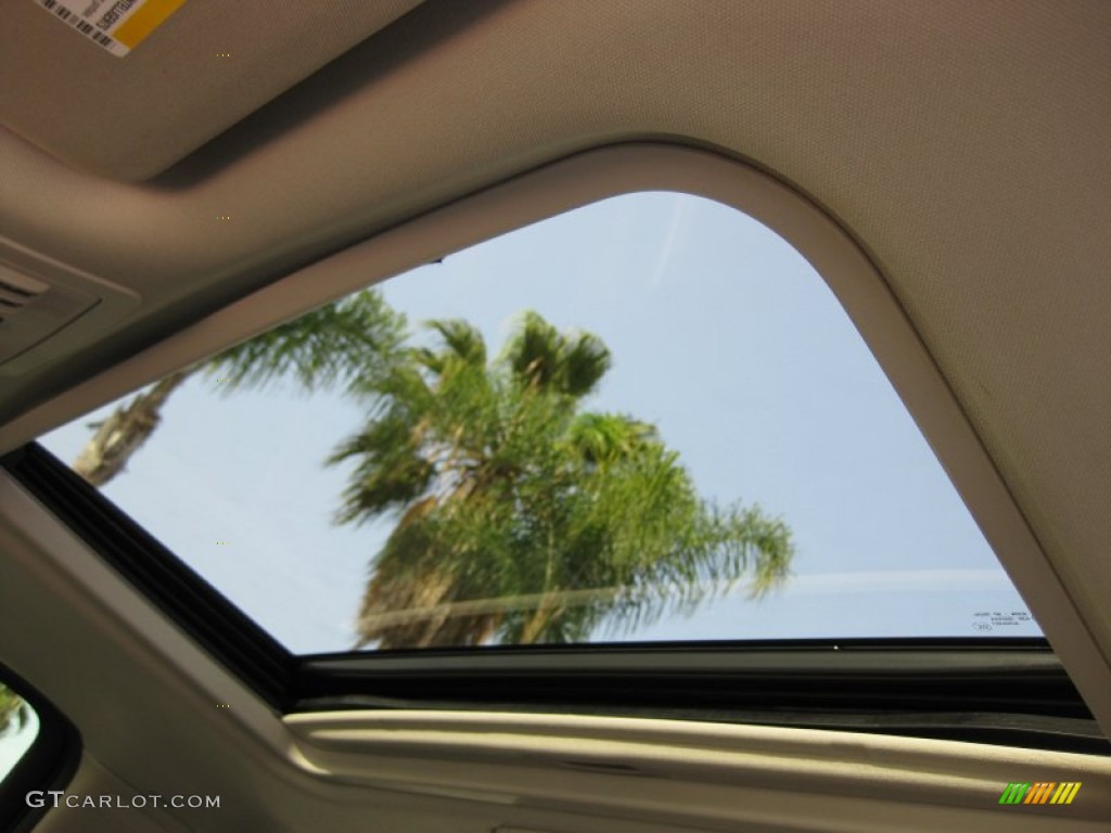 2009 Cadillac Escalade ESV Sunroof Photos