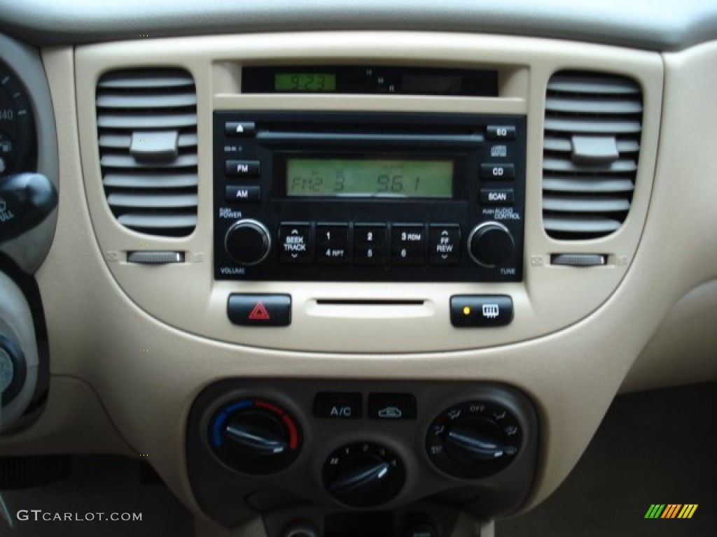 2006 Rio Sedan - Olive Gray / Beige photo #22