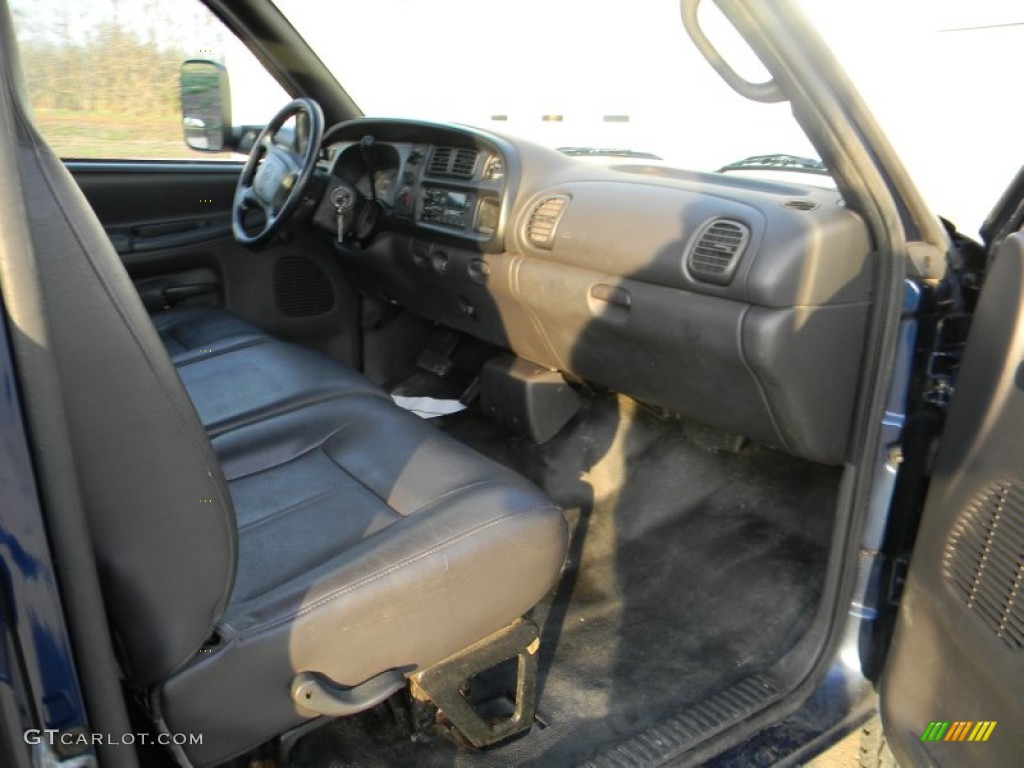 2002 Ram 3500 SLT Regular Cab Dually Stake Truck - Patriot Blue Metallic / Agate photo #16