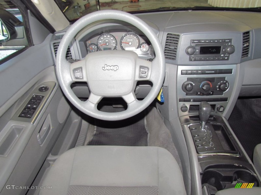 2006 Grand Cherokee Laredo - Inferno Red Crystal Pearl / Medium Slate Gray photo #14