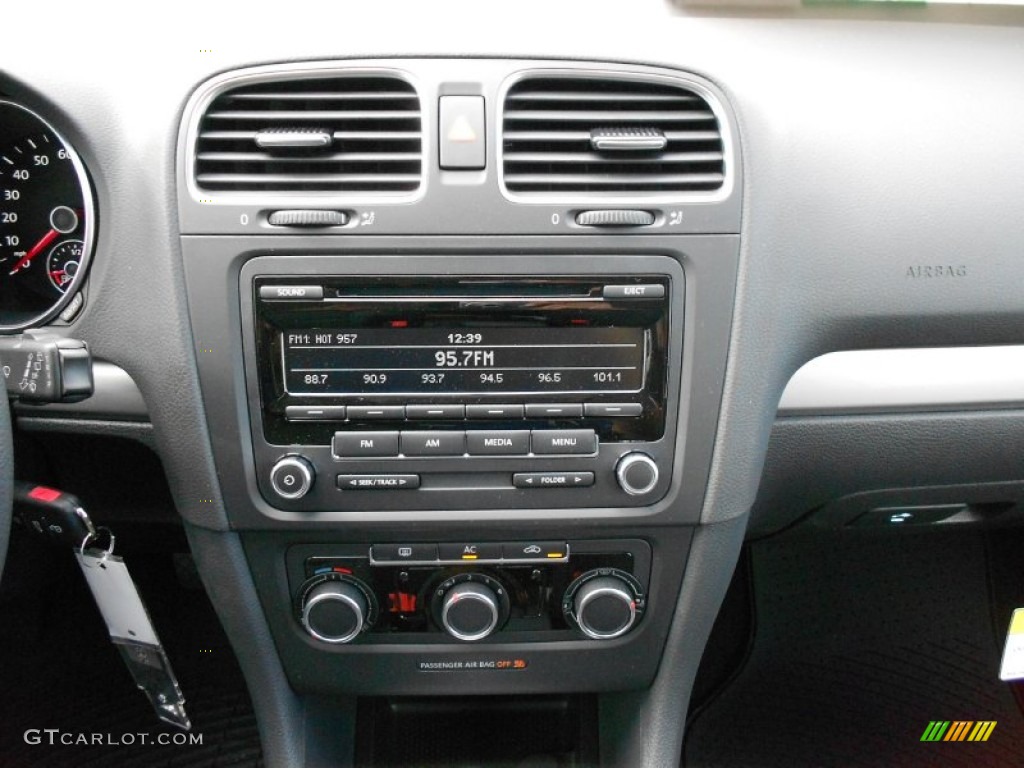 2012 Volkswagen Golf 2 Door Controls Photo #57233510