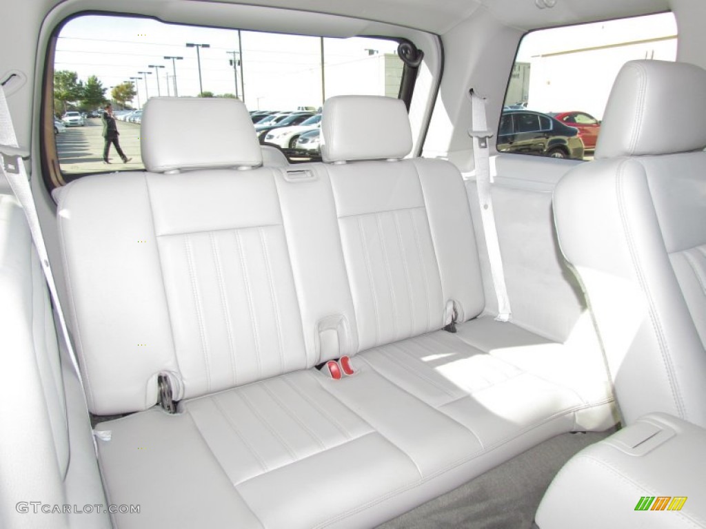 Dove Grey Interior 2004 Lincoln Aviator Luxury Photo #57233703