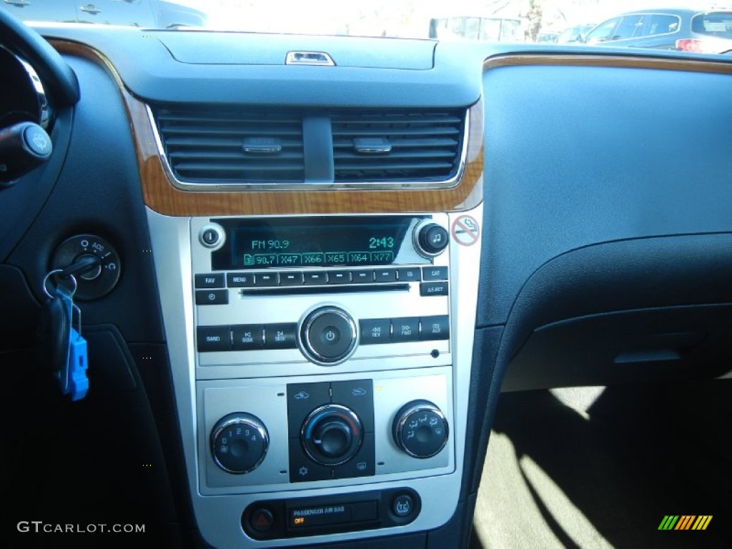 2011 Chevrolet Malibu LT Controls Photo #57233789