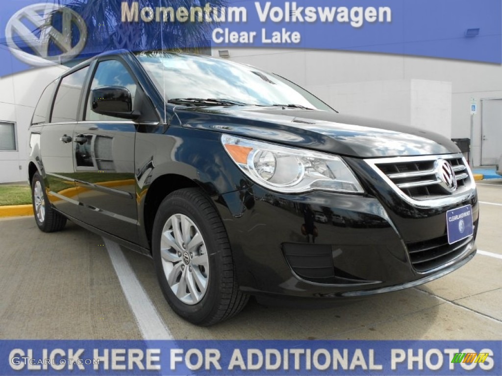 Nocturne Black Metallic Volkswagen Routan