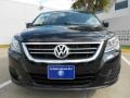 2012 Nocturne Black Metallic Volkswagen Routan SE  photo #2