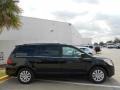 2012 Nocturne Black Metallic Volkswagen Routan SE  photo #8