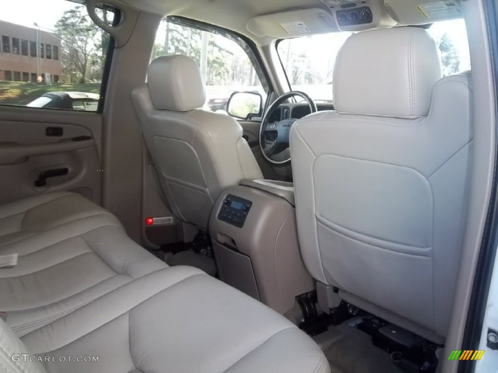 2004 Yukon XL 1500 SLT 4x4 - Summit White / Sandstone photo #22