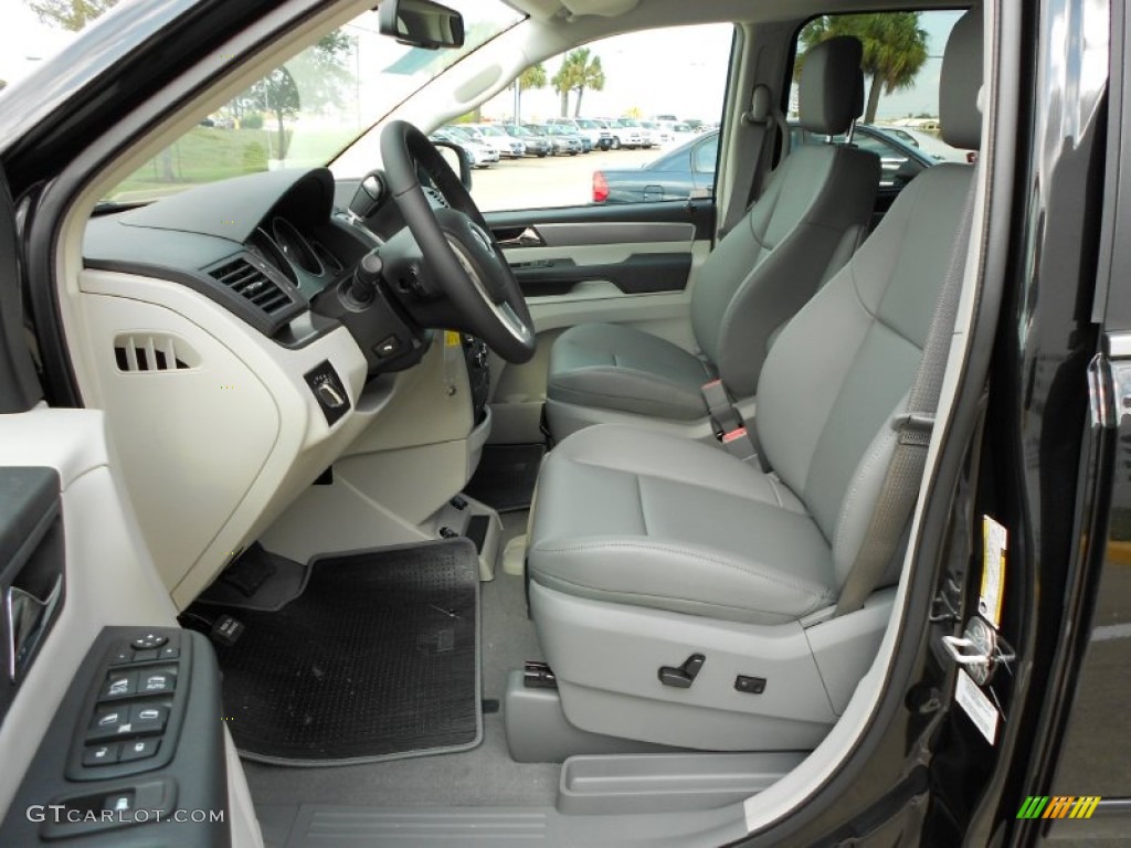 Aero Gray Interior 2012 Volkswagen Routan SE Photo #57234068