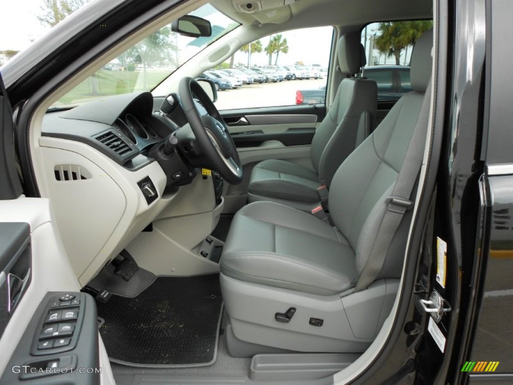Aero Gray Interior 2012 Volkswagen Routan SE Photo #57234299