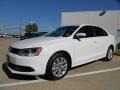 Candy White - Jetta SE Sedan Photo No. 3