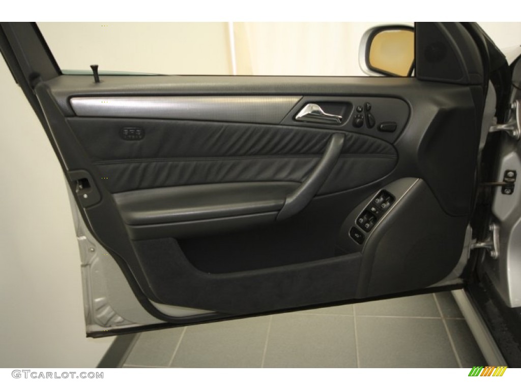 2003 Mercedes-Benz C 32 AMG Sedan Door Panel Photos