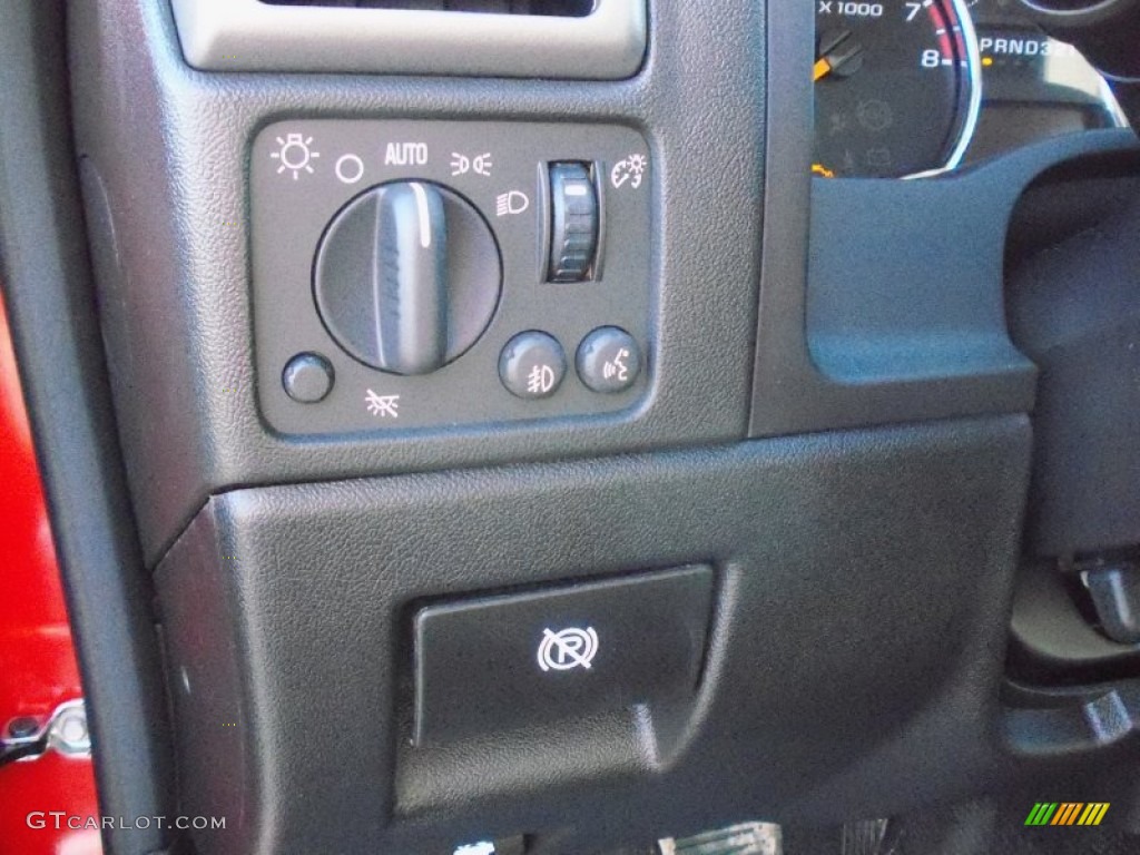 2012 Chevrolet Colorado LT Extended Cab 4x4 Controls Photo #57240516