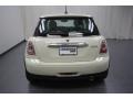 Pepper White - Cooper Hardtop Photo No. 13