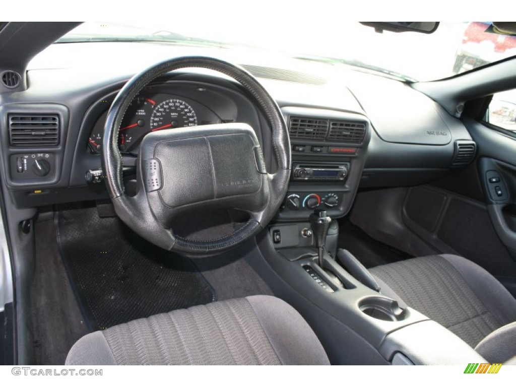 Dark Grey Interior 1998 Chevrolet Camaro Convertible Photo #57243407