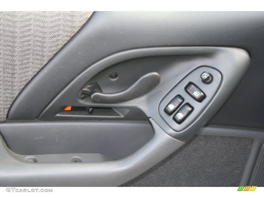 1998 Chevrolet Camaro Convertible Controls Photos