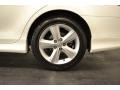 Super White - Camry SE Photo No. 5