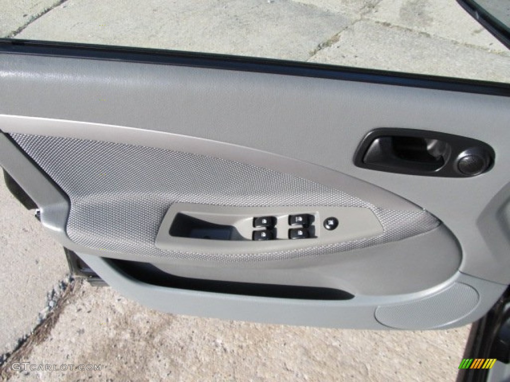 2008 Reno  - Fantasy Black Metallic / Grey photo #10